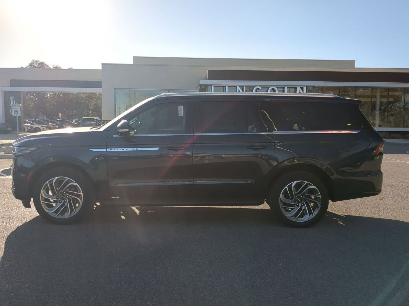 2026 Lincoln Navigator L Premiere