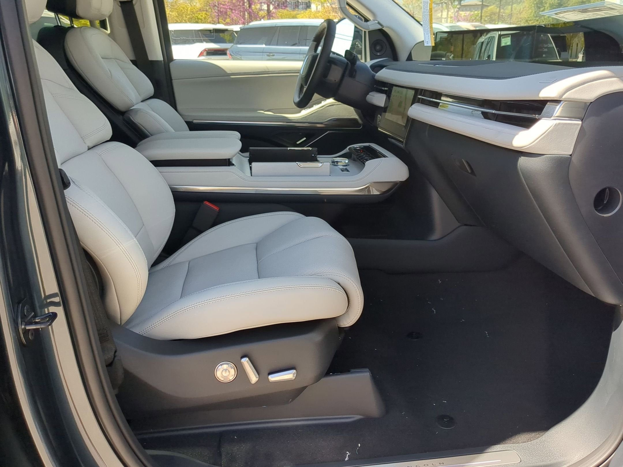 2026 Lincoln Navigator L Premiere