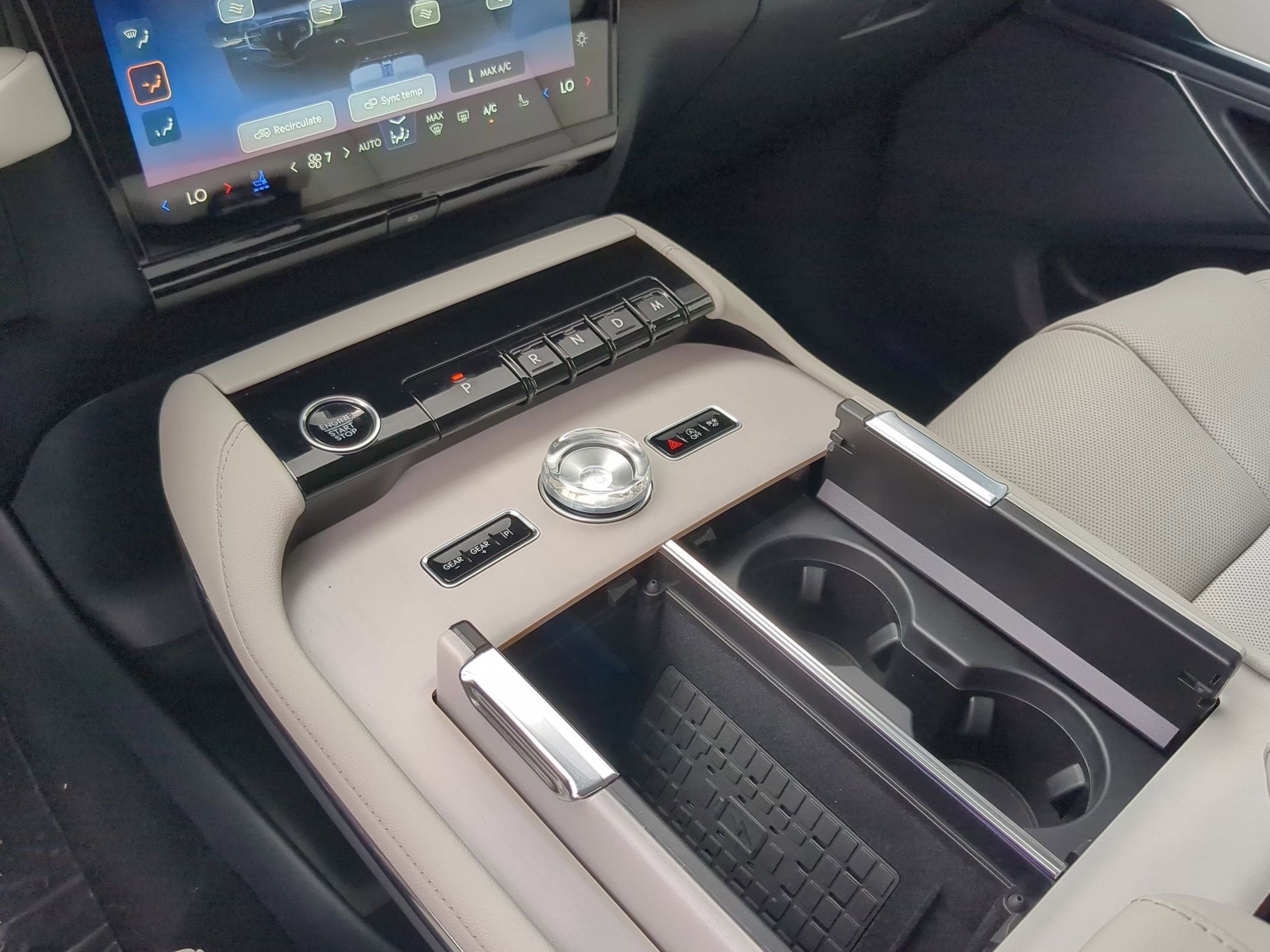 2026 Lincoln Navigator L Premiere