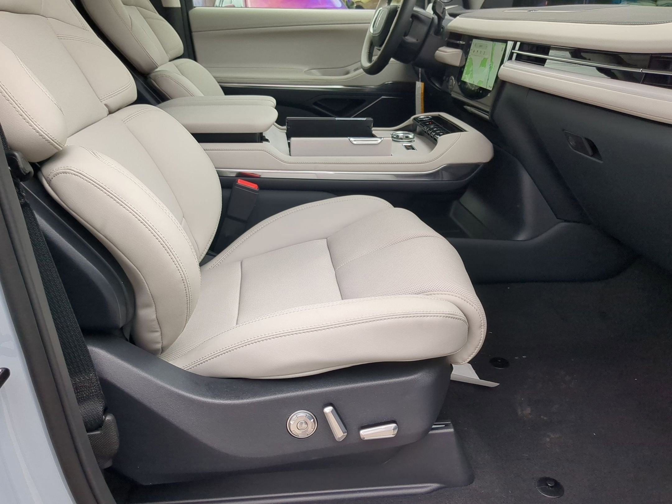 2026 Lincoln Navigator L Premiere