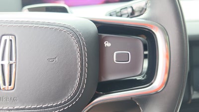 2027 Lincoln Navigator L Premiere