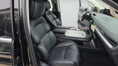 2027 Lincoln Navigator L Premiere