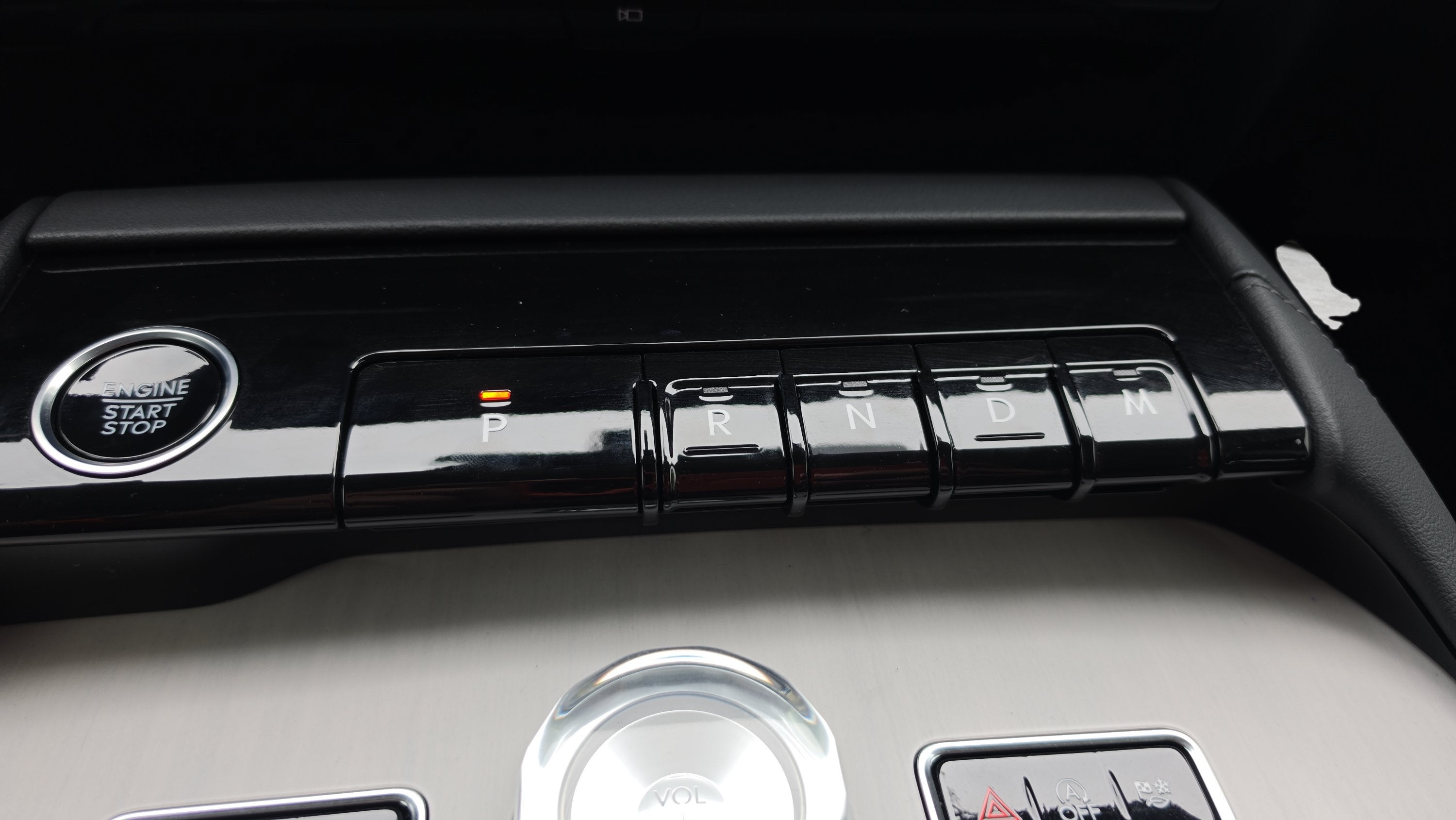 2027 Lincoln Navigator L Premiere