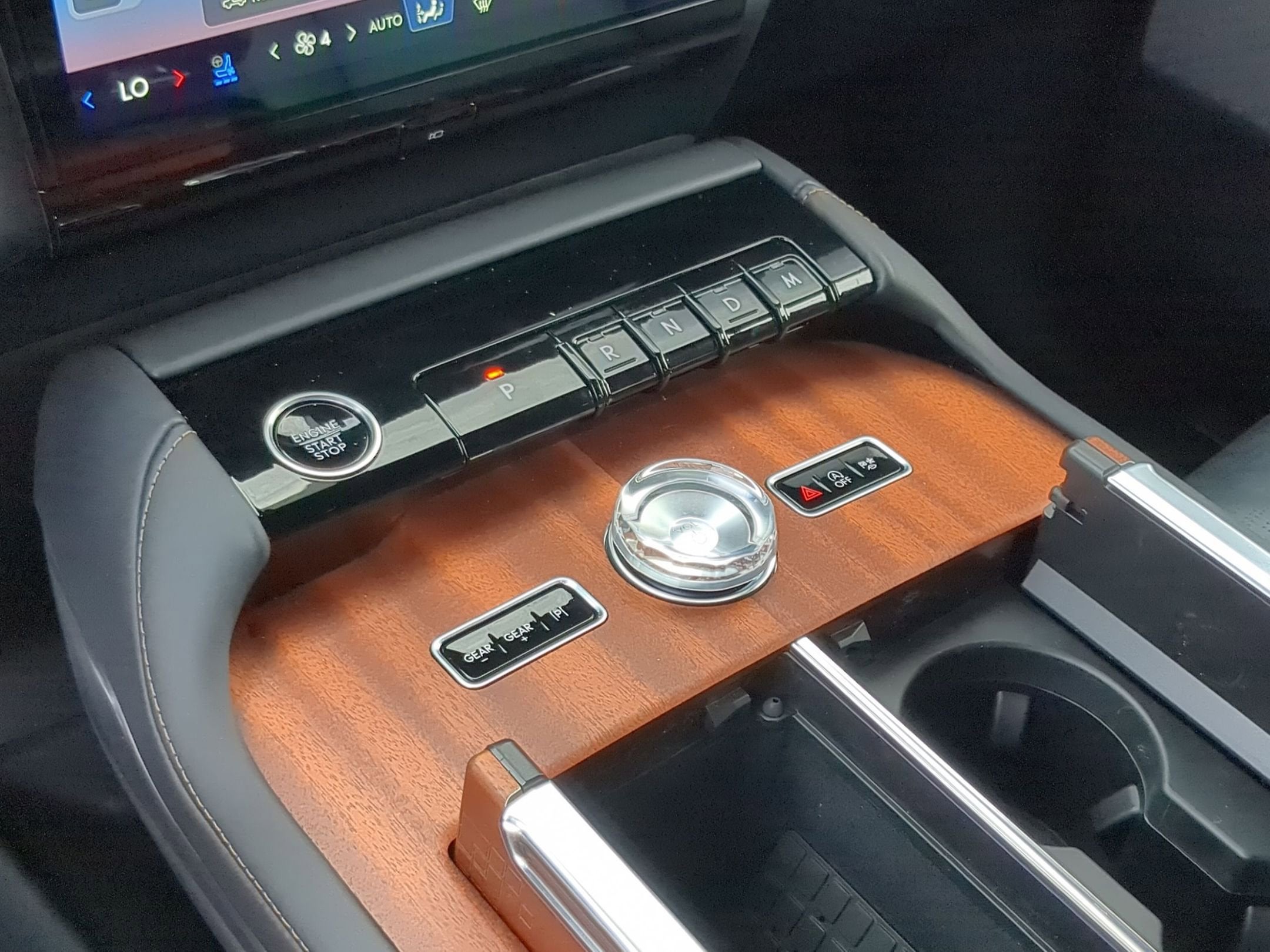 2025 Lincoln Navigator L Black Label