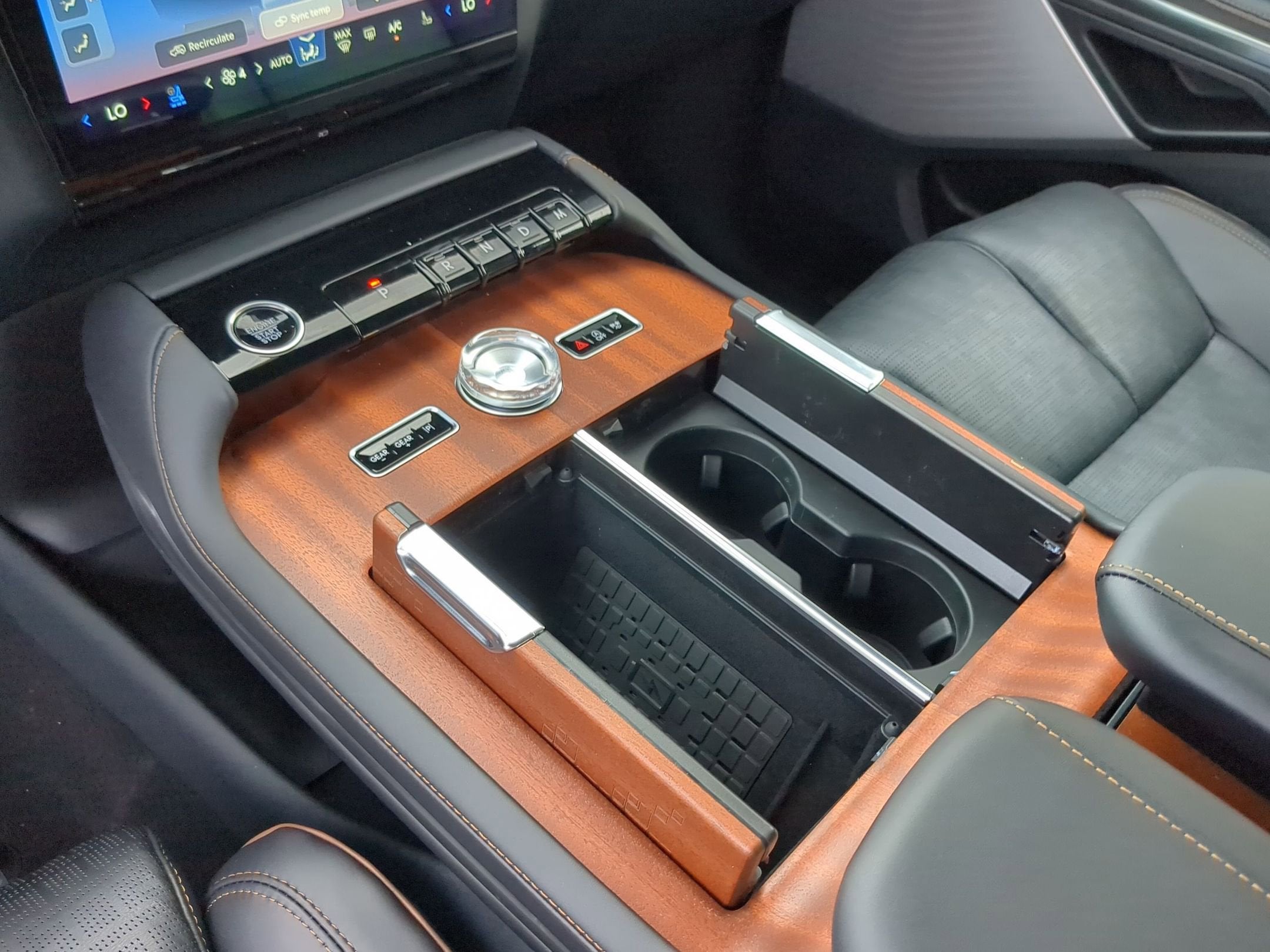 2025 Lincoln Navigator L Black Label