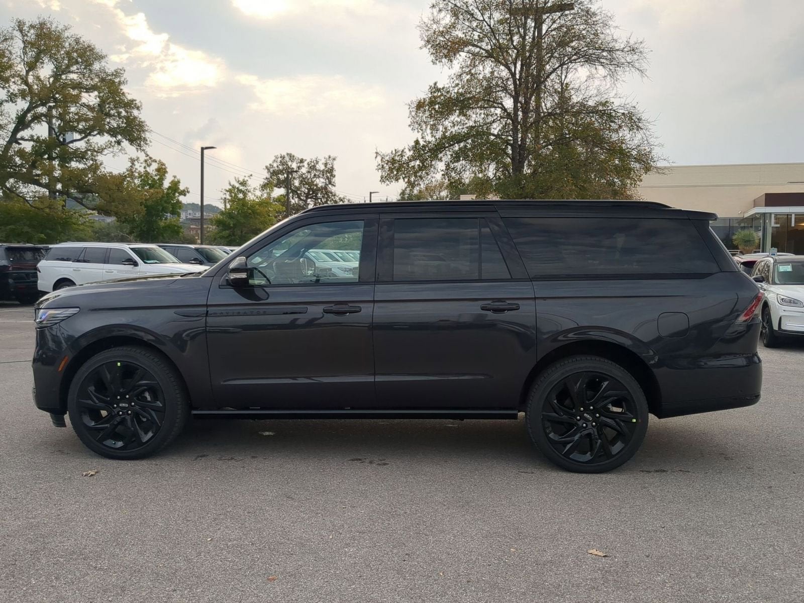 2025 Lincoln Navigator L Black Label
