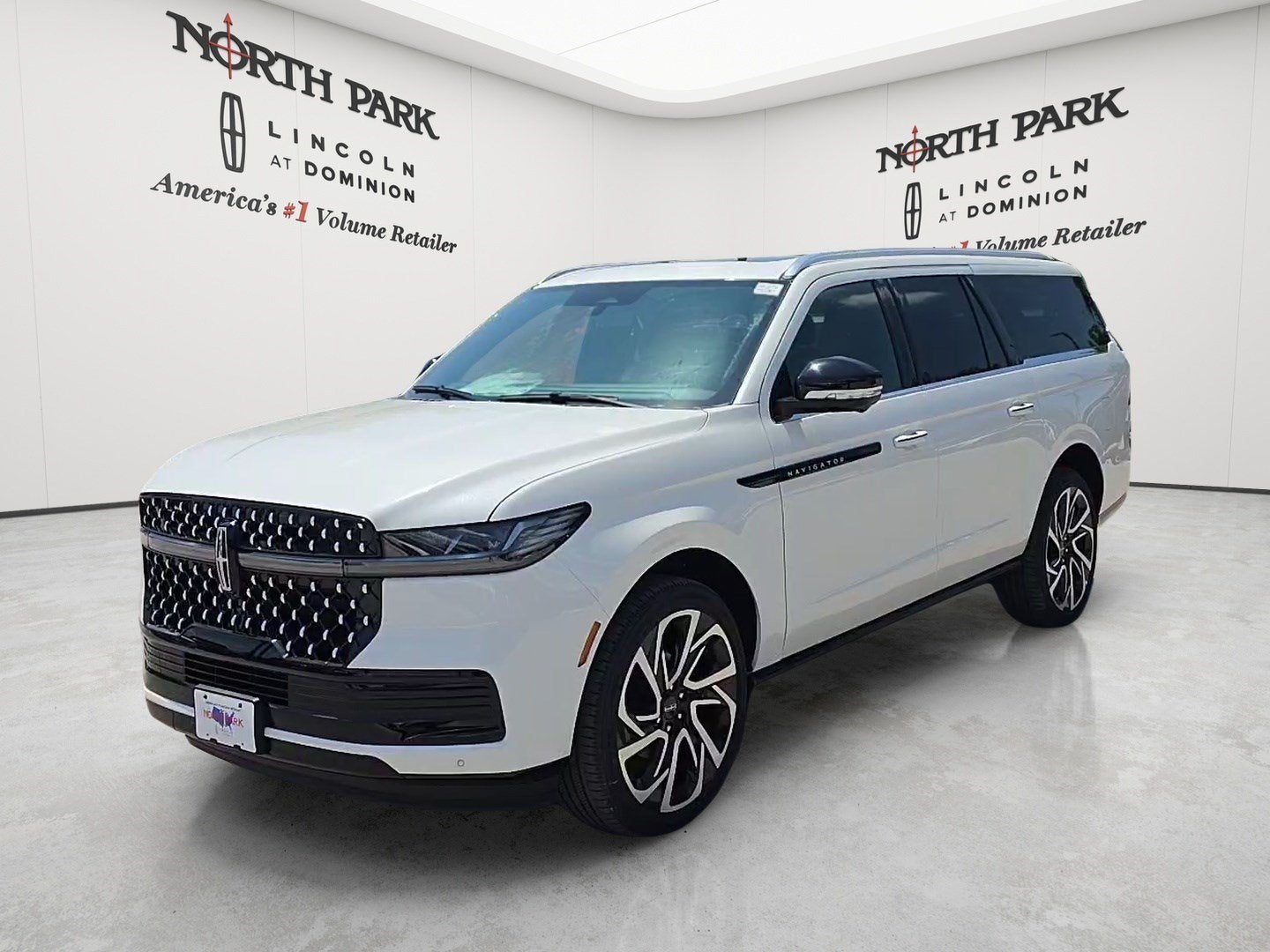 2027 Lincoln Navigator L Black Label