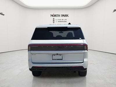 2027 Lincoln Navigator L Black Label
