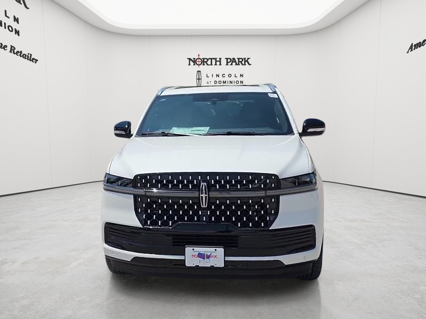 2027 Lincoln Navigator L Black Label