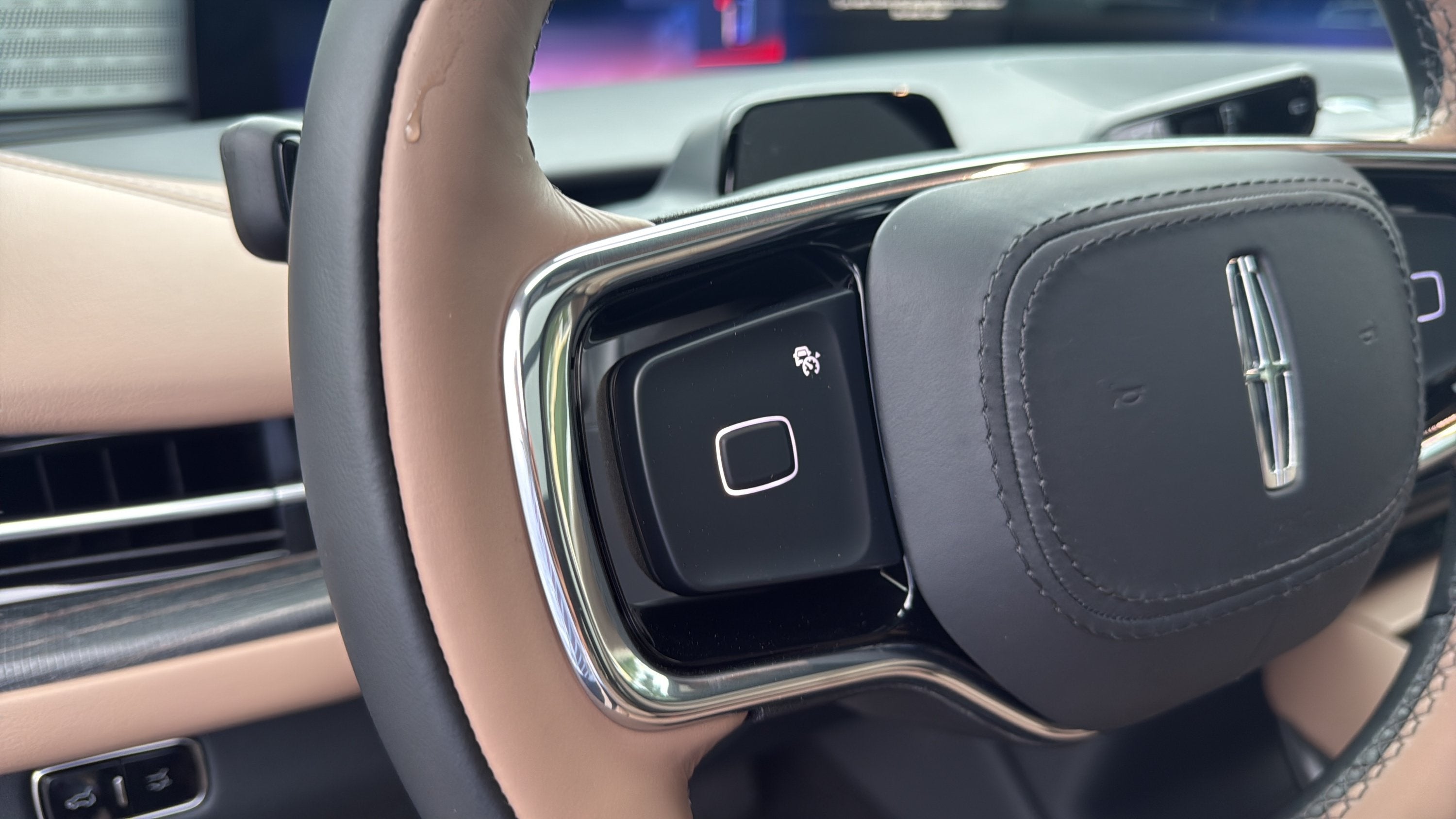 2027 Lincoln Navigator L Black Label