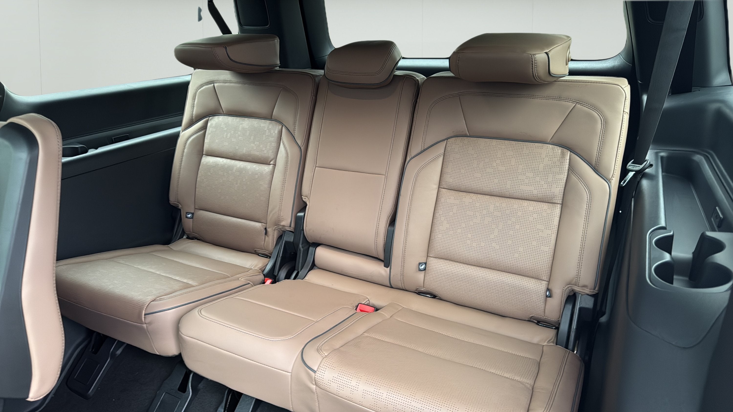 2027 Lincoln Navigator L Black Label