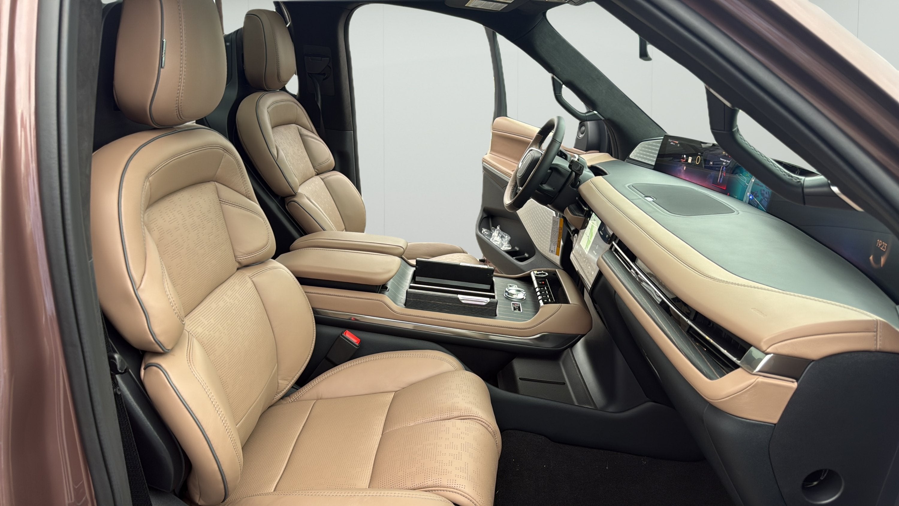2027 Lincoln Navigator L Black Label