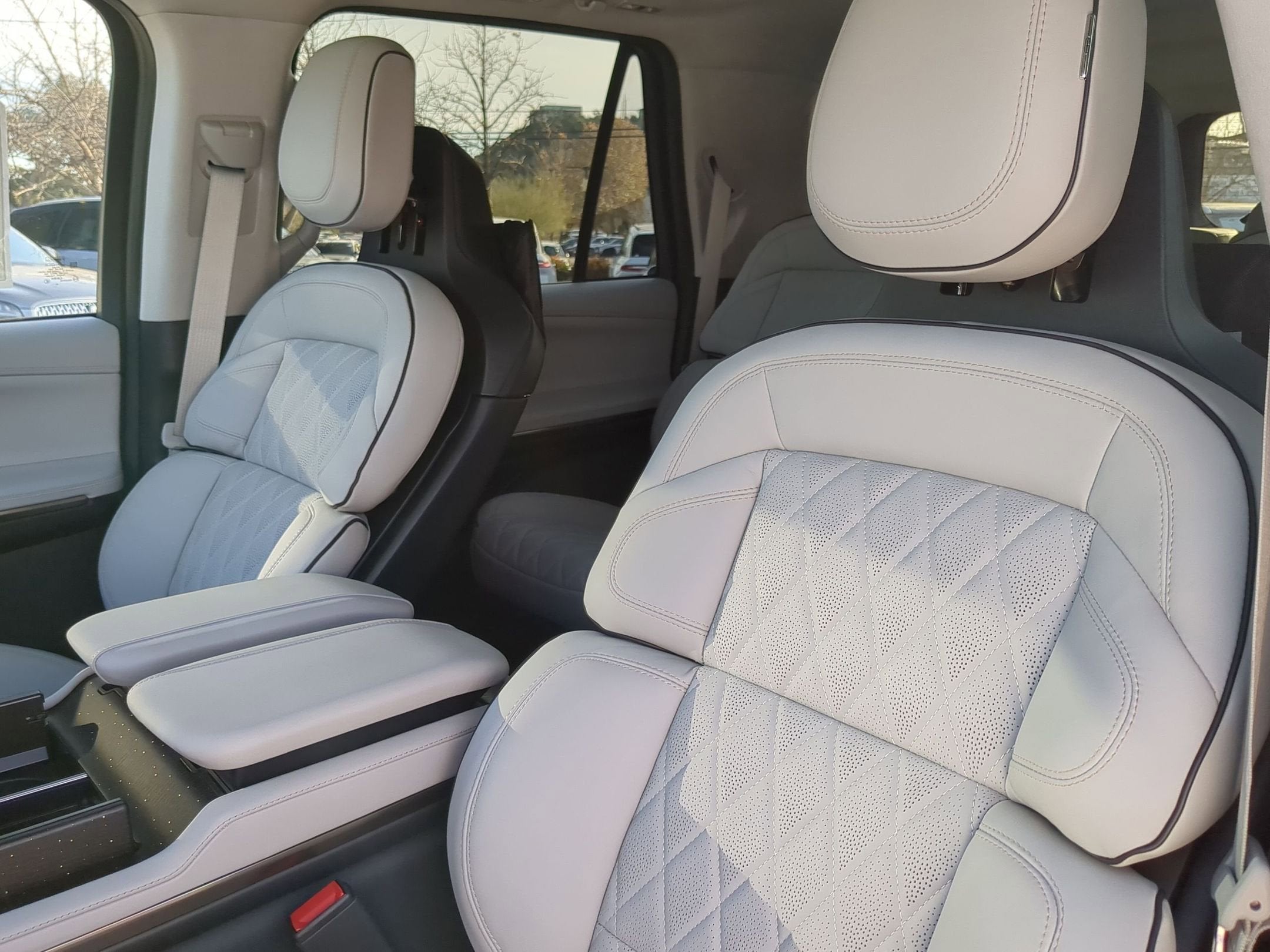 2025 Lincoln Navigator L Black Label