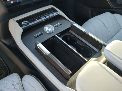 2025 Lincoln Navigator L Black Label