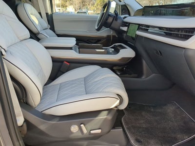 2025 Lincoln Navigator L Black Label