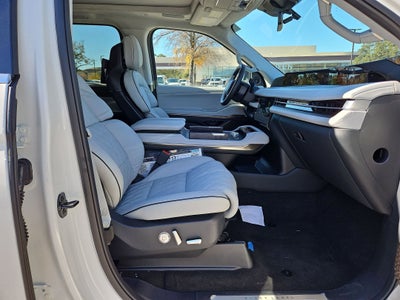 2025 Lincoln Navigator L Black Label