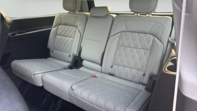 2027 Lincoln Navigator L Black Label
