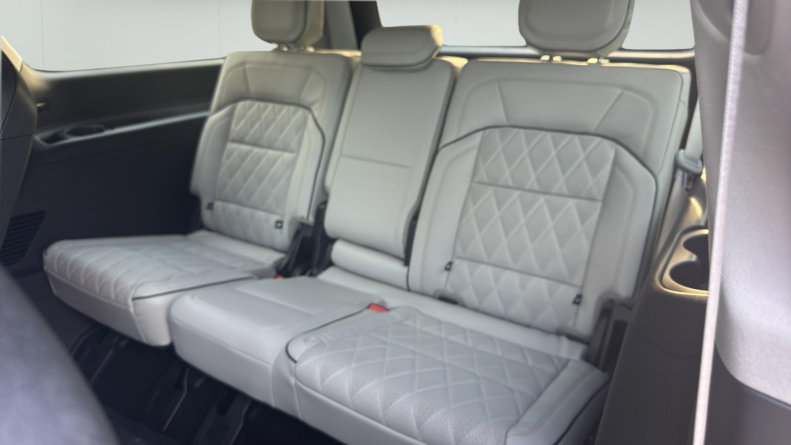 2027 Lincoln Navigator L Black Label