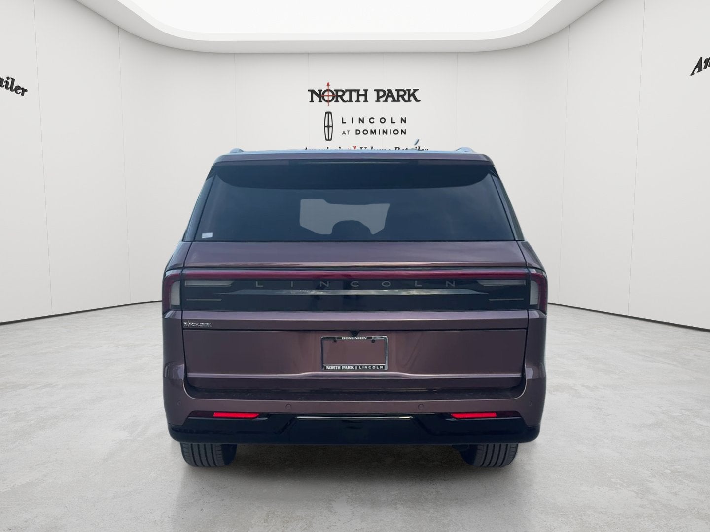 2027 Lincoln Navigator L Black Label