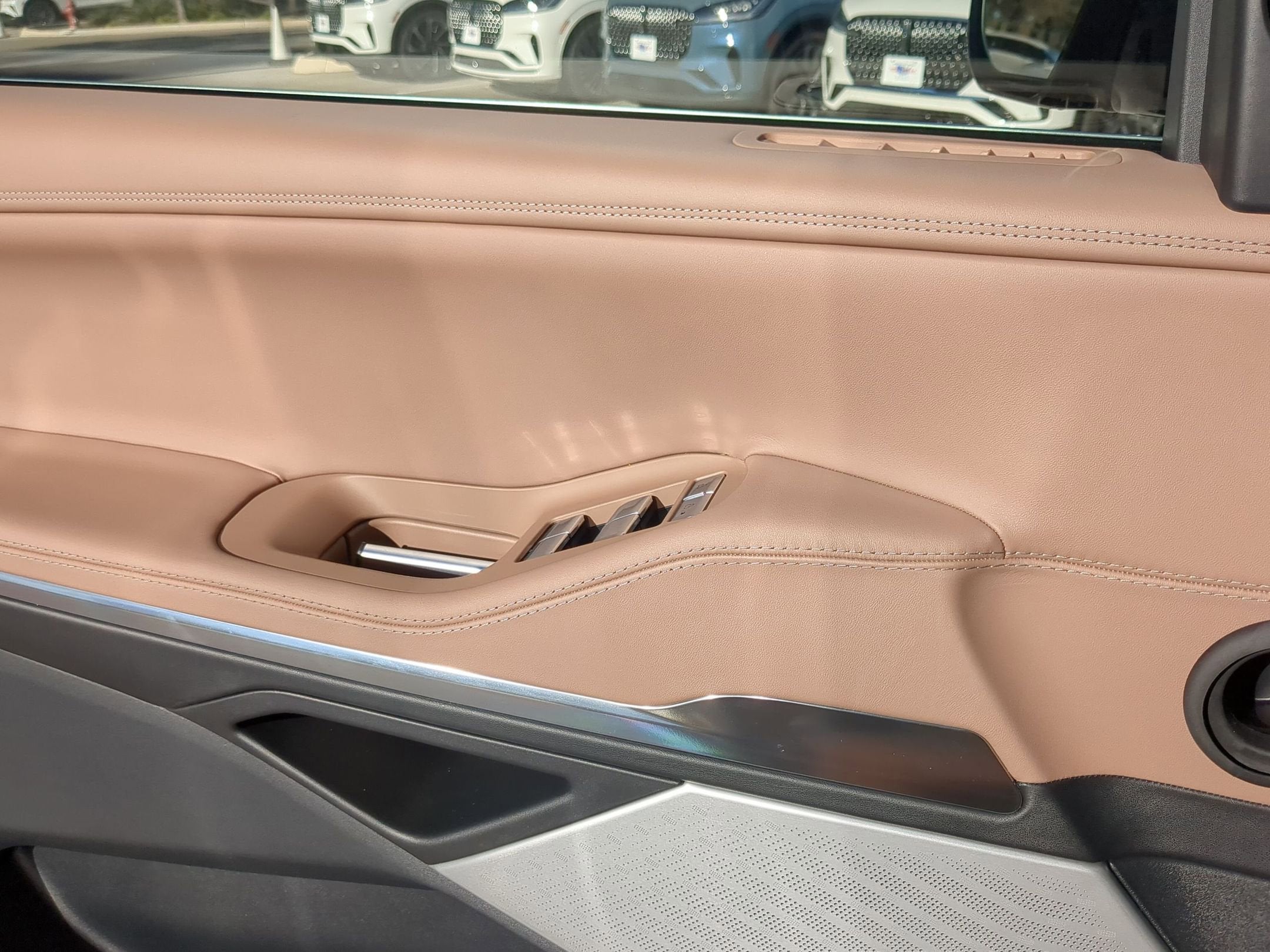 2025 Lincoln *Custom Wrap Navigator L Black Label