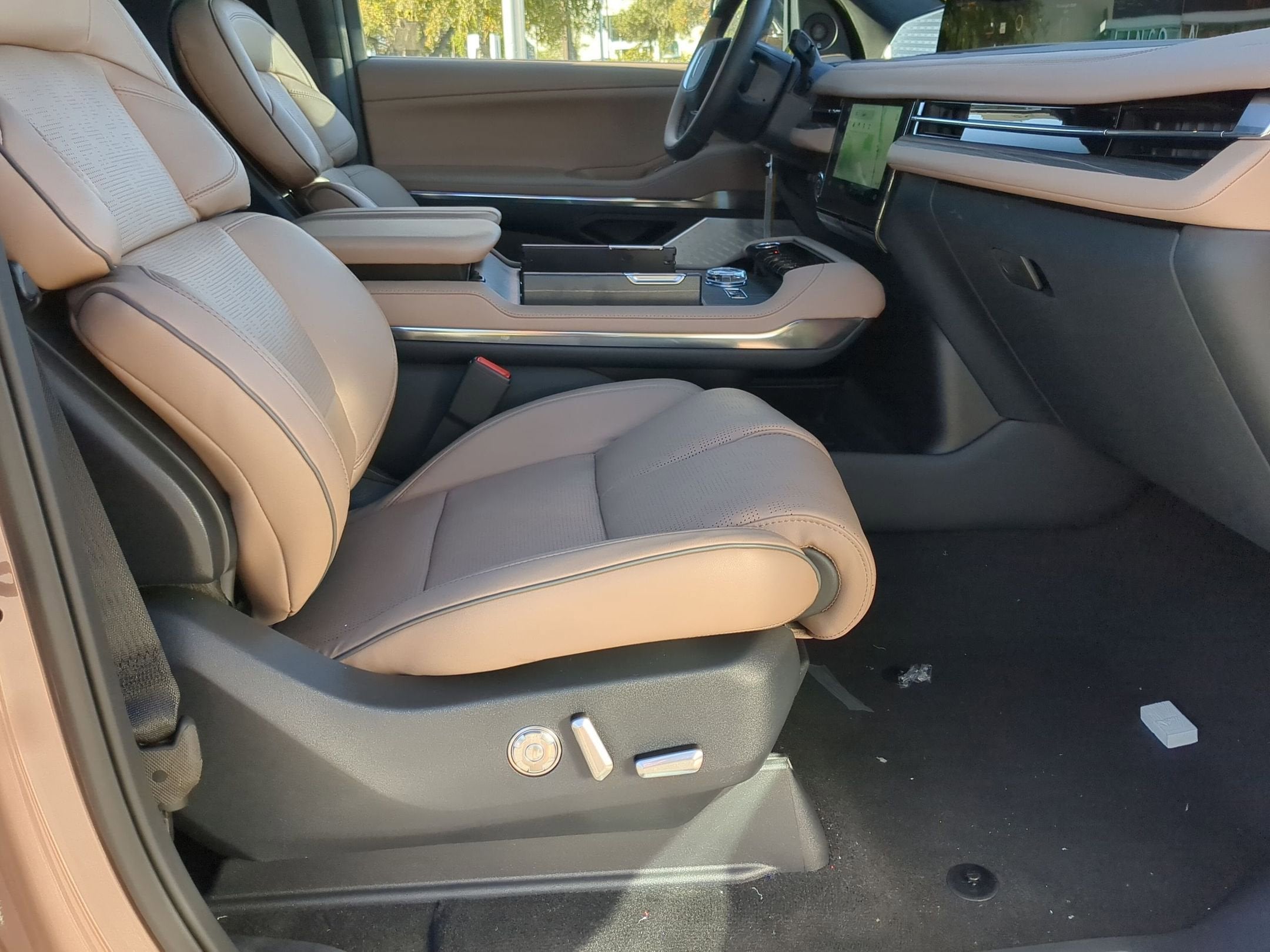 2025 Lincoln *Custom Wrap Navigator L Black Label