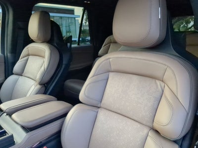 2025 Lincoln Navigator L Black Label