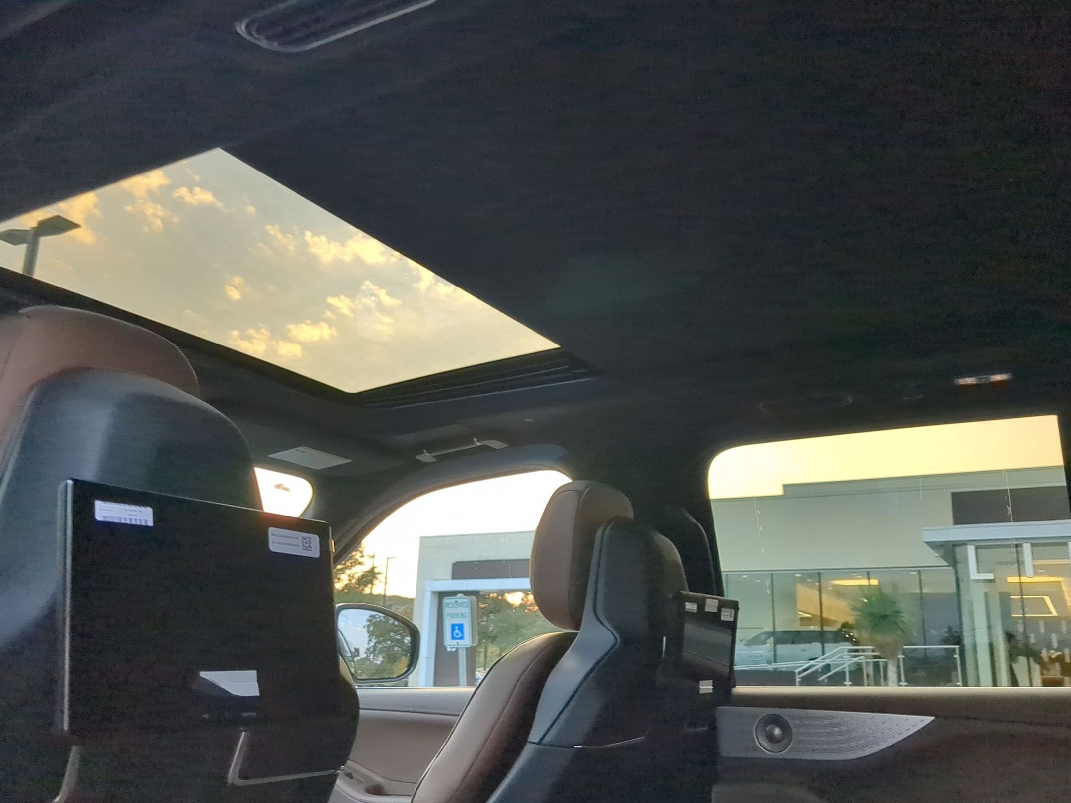 2025 Lincoln Navigator L Black Label