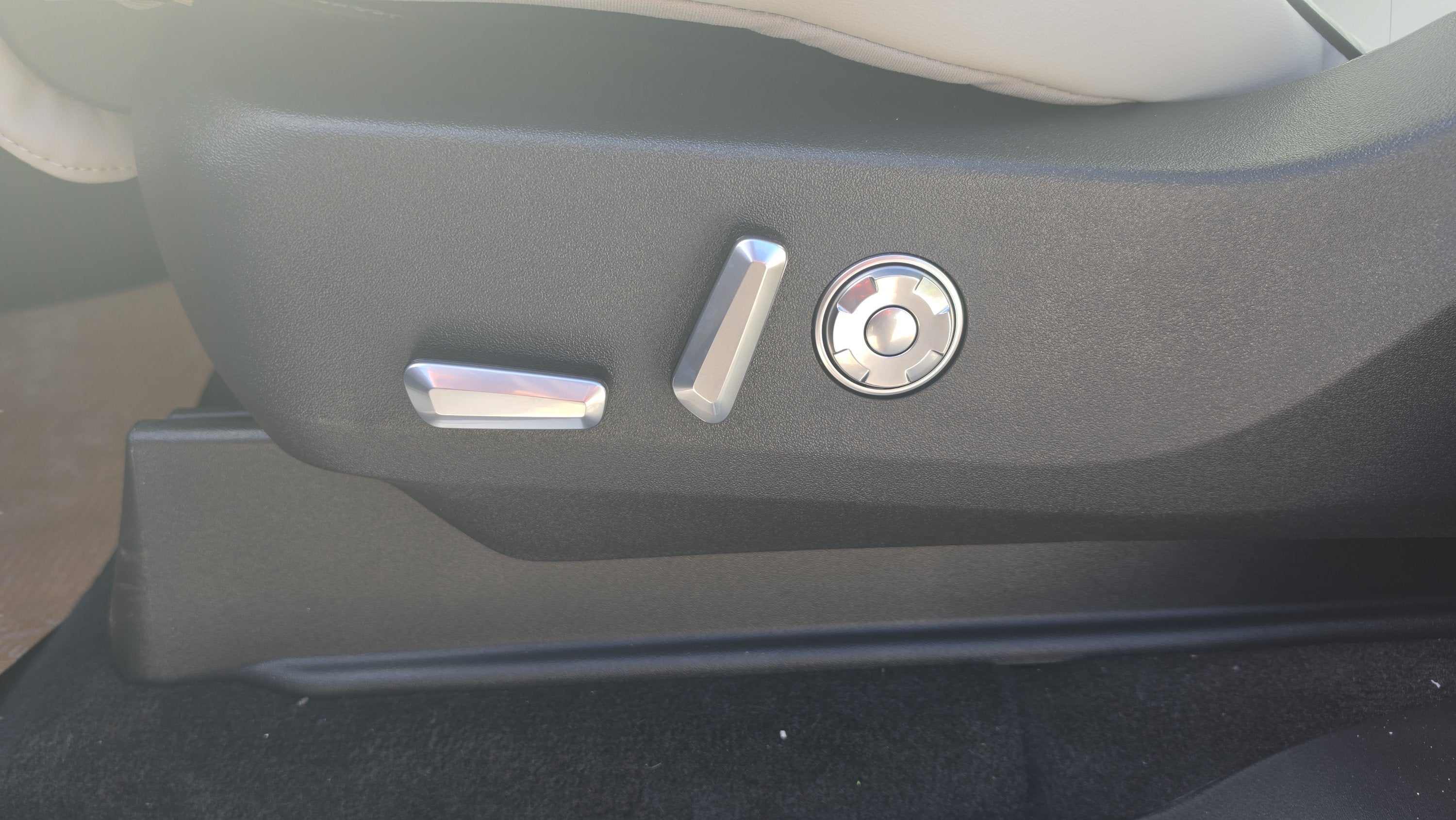 2027 Lincoln Navigator L Black Label