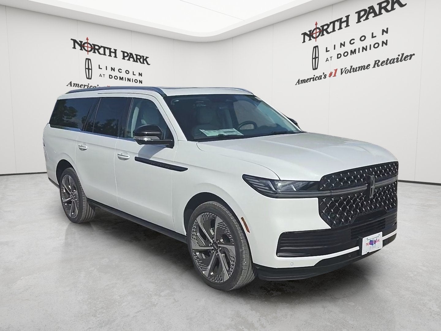 2027 Lincoln Navigator L Black Label