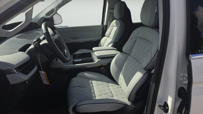 2027 Lincoln Navigator L Black Label