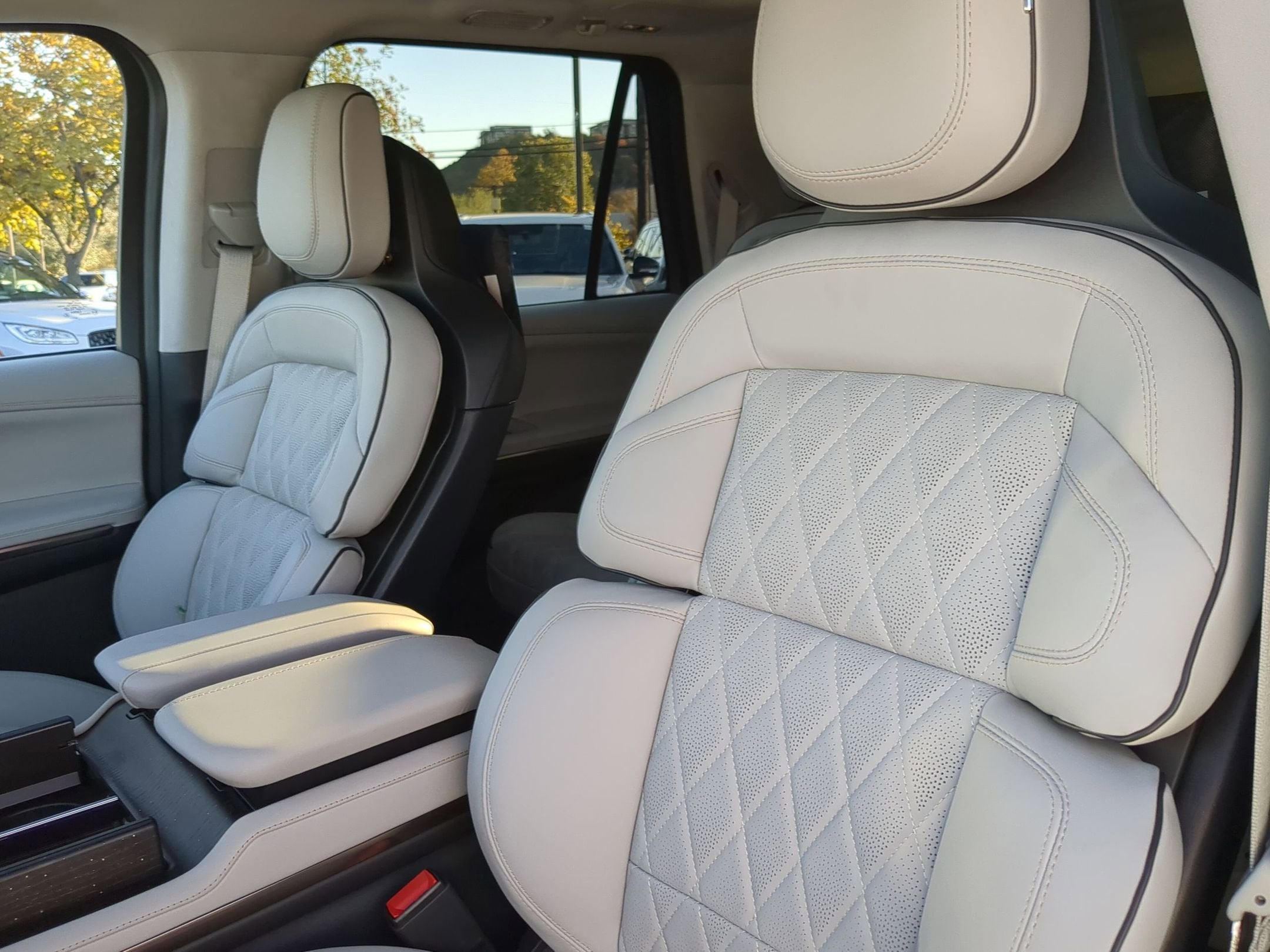 2025 Lincoln Navigator L Black Label