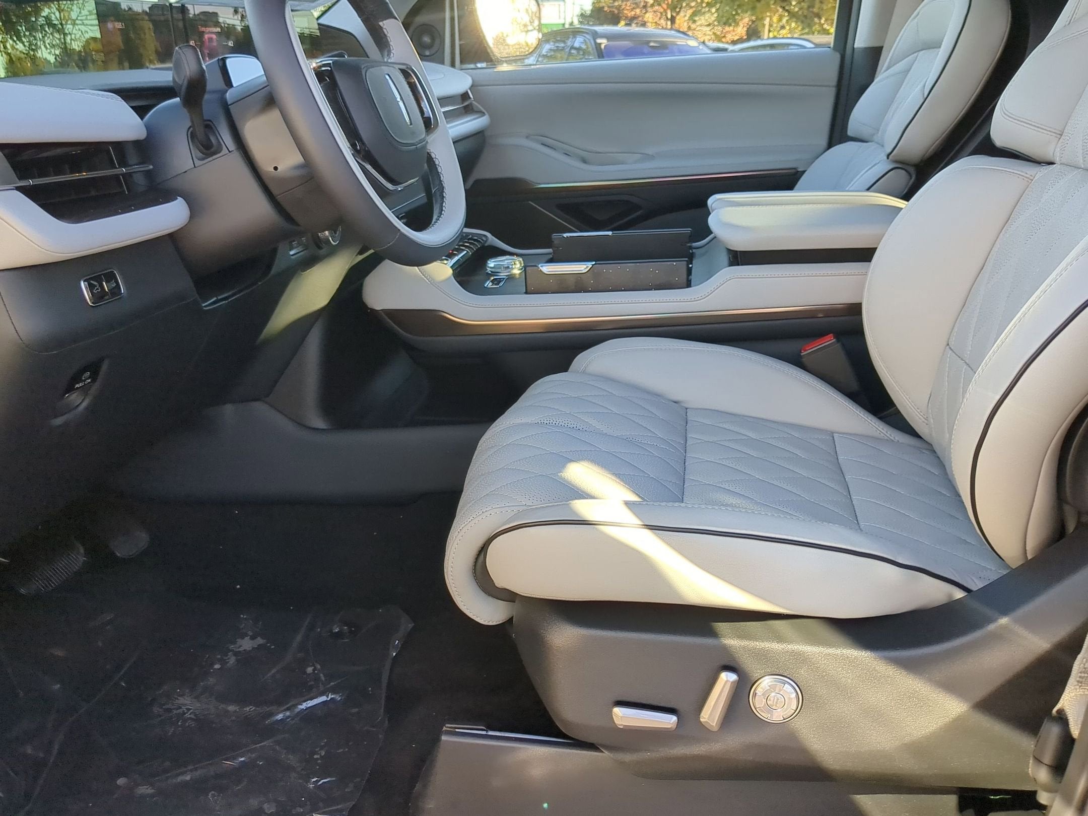 2025 Lincoln Navigator L Black Label