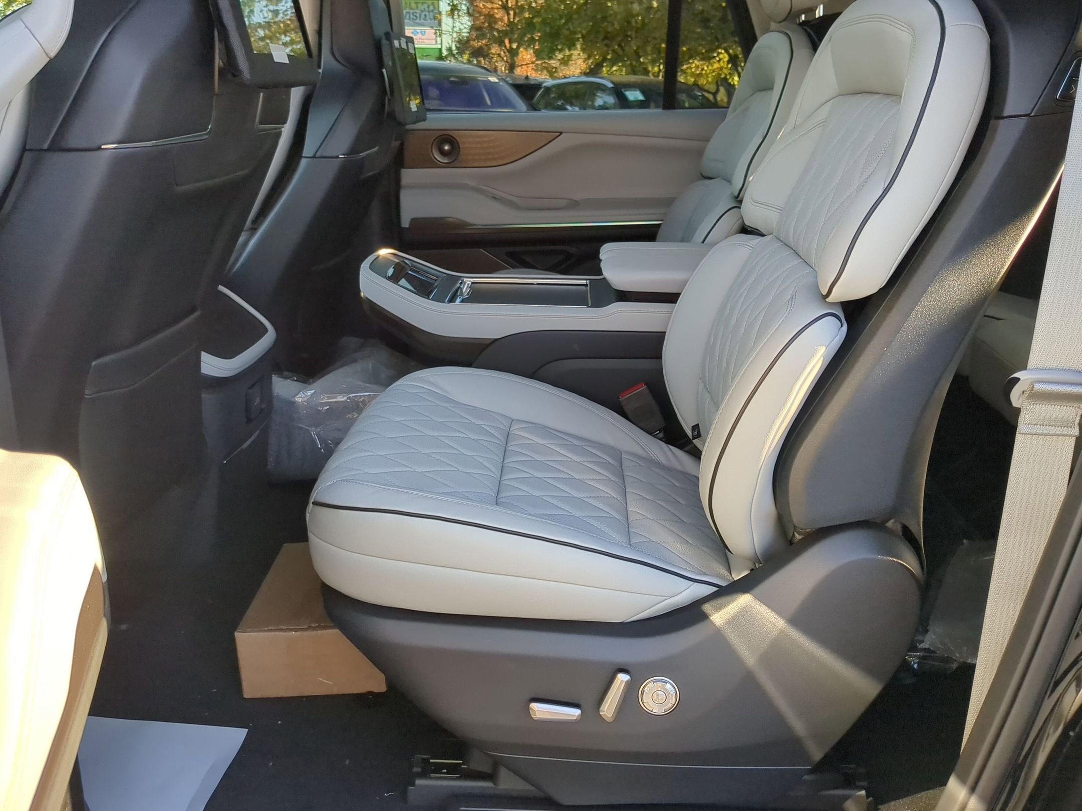 2025 Lincoln Navigator L Black Label