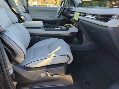 2025 Lincoln Navigator L Black Label