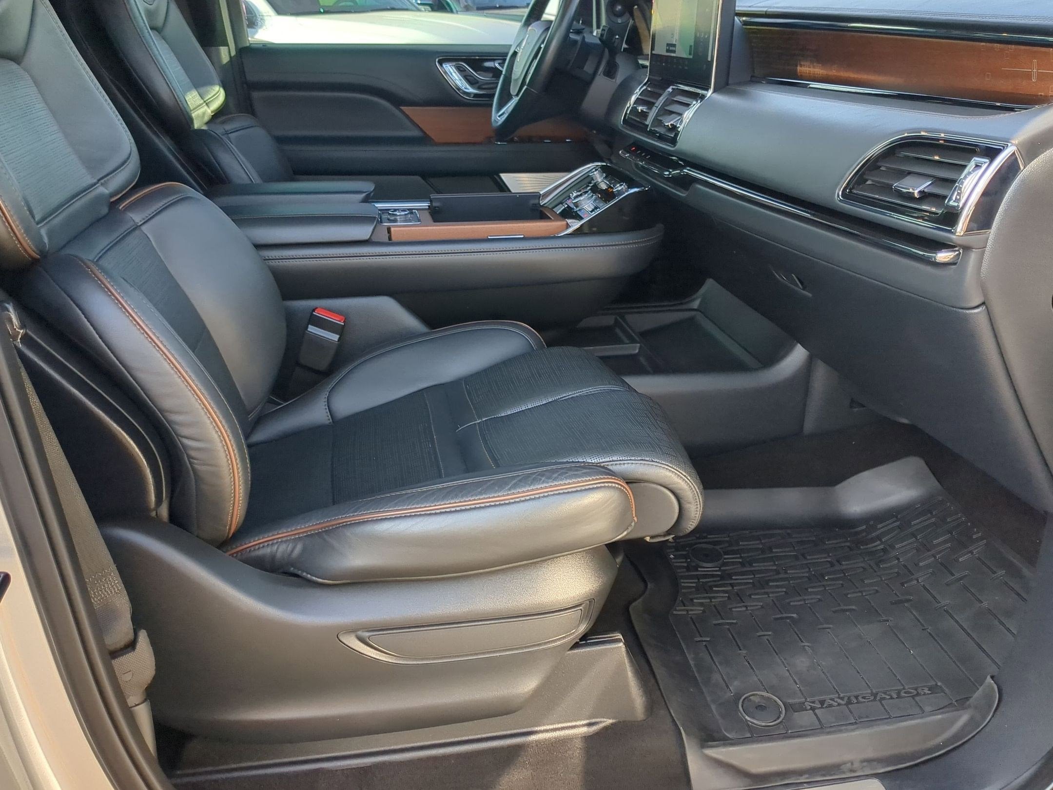 2023 Lincoln Navigator L Black Label