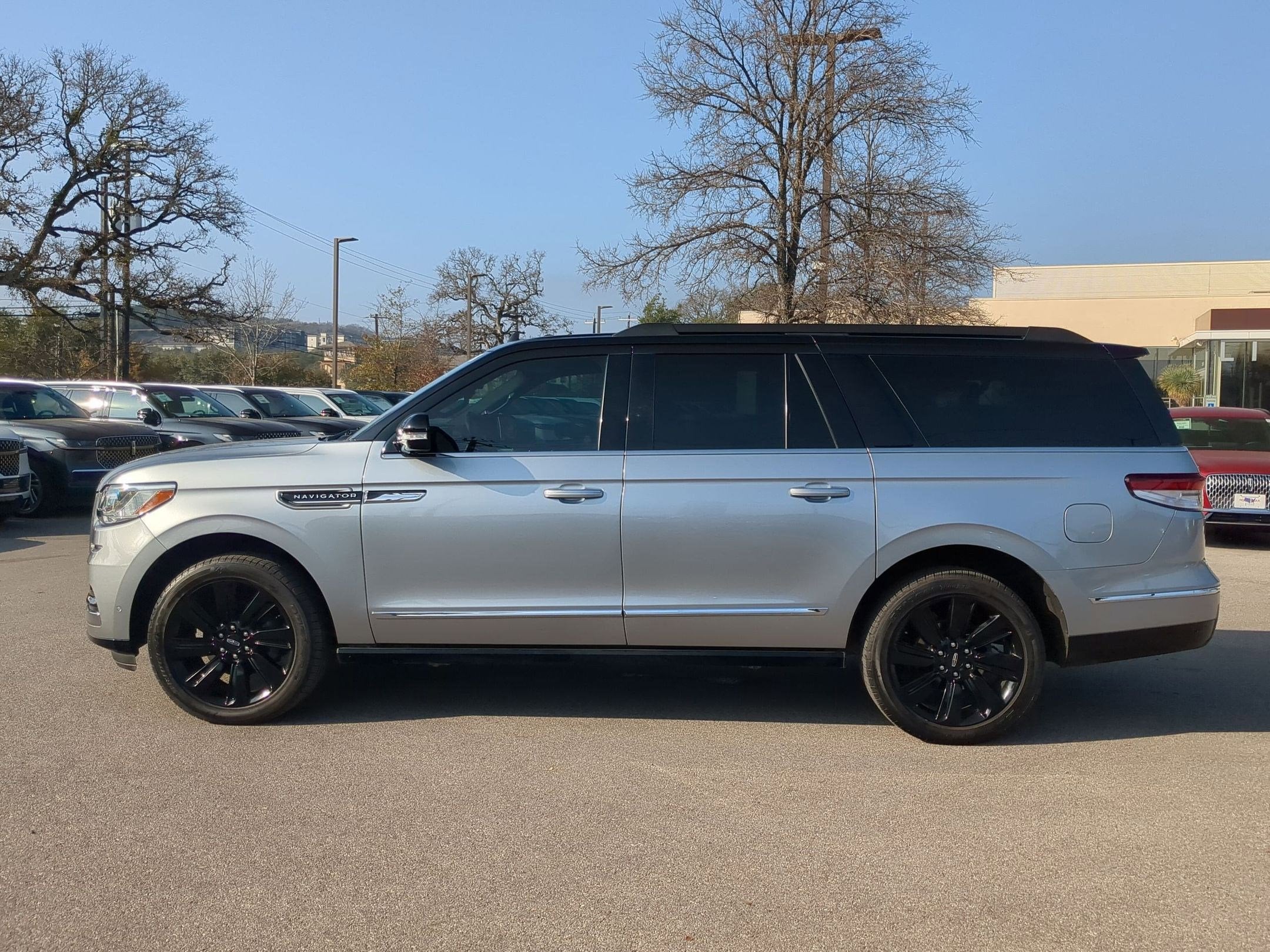 2023 Lincoln Navigator L Black Label