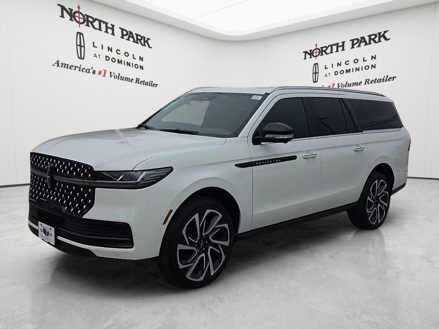 2027 Lincoln Navigator L Black Label
