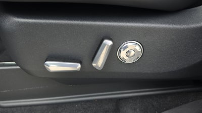 2027 Lincoln Navigator L Black Label