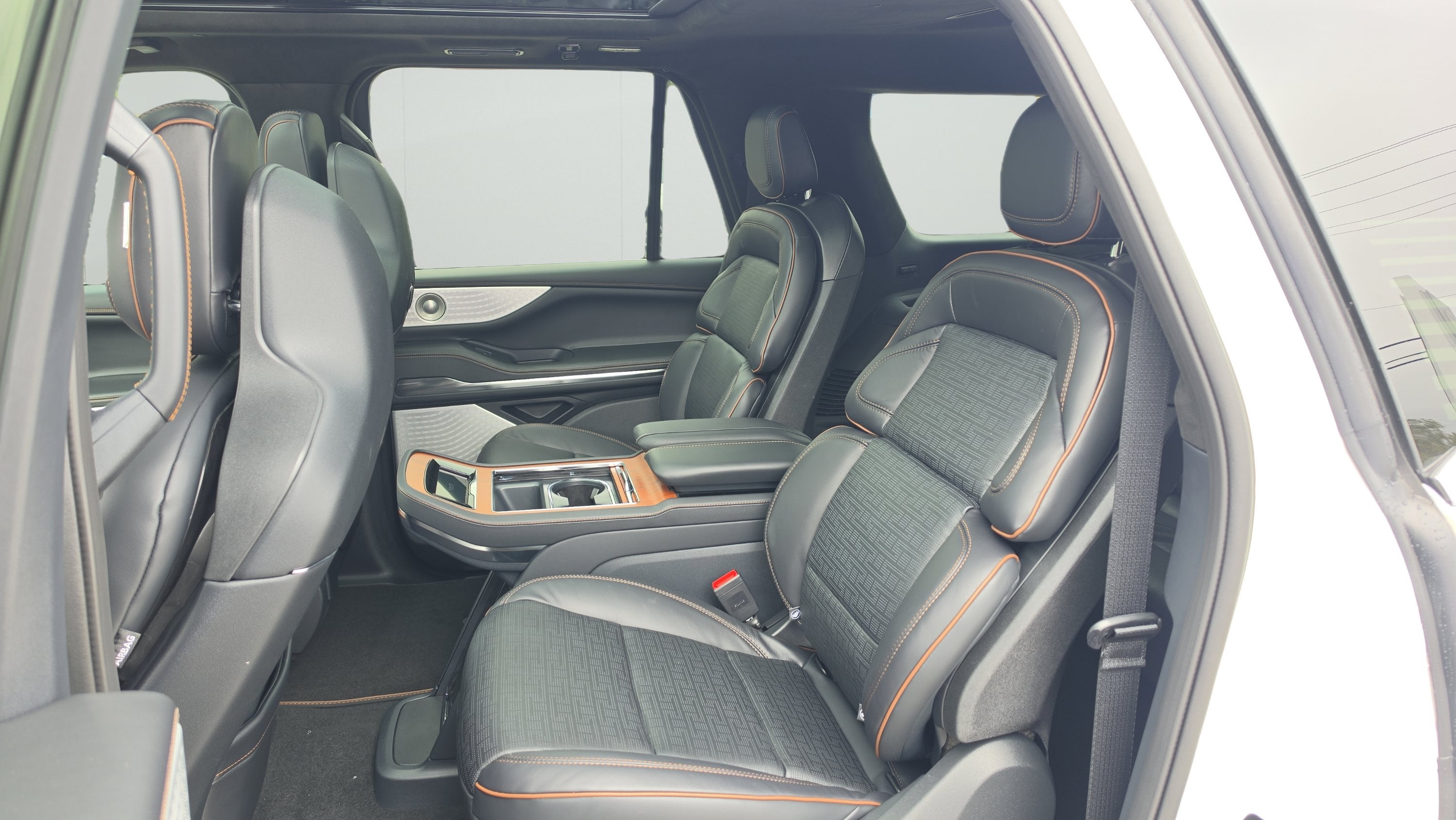 2027 Lincoln Navigator L Black Label