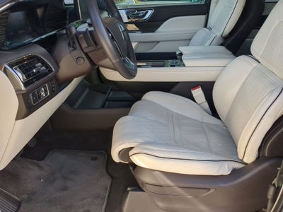 2023 Lincoln Navigator L Black Label