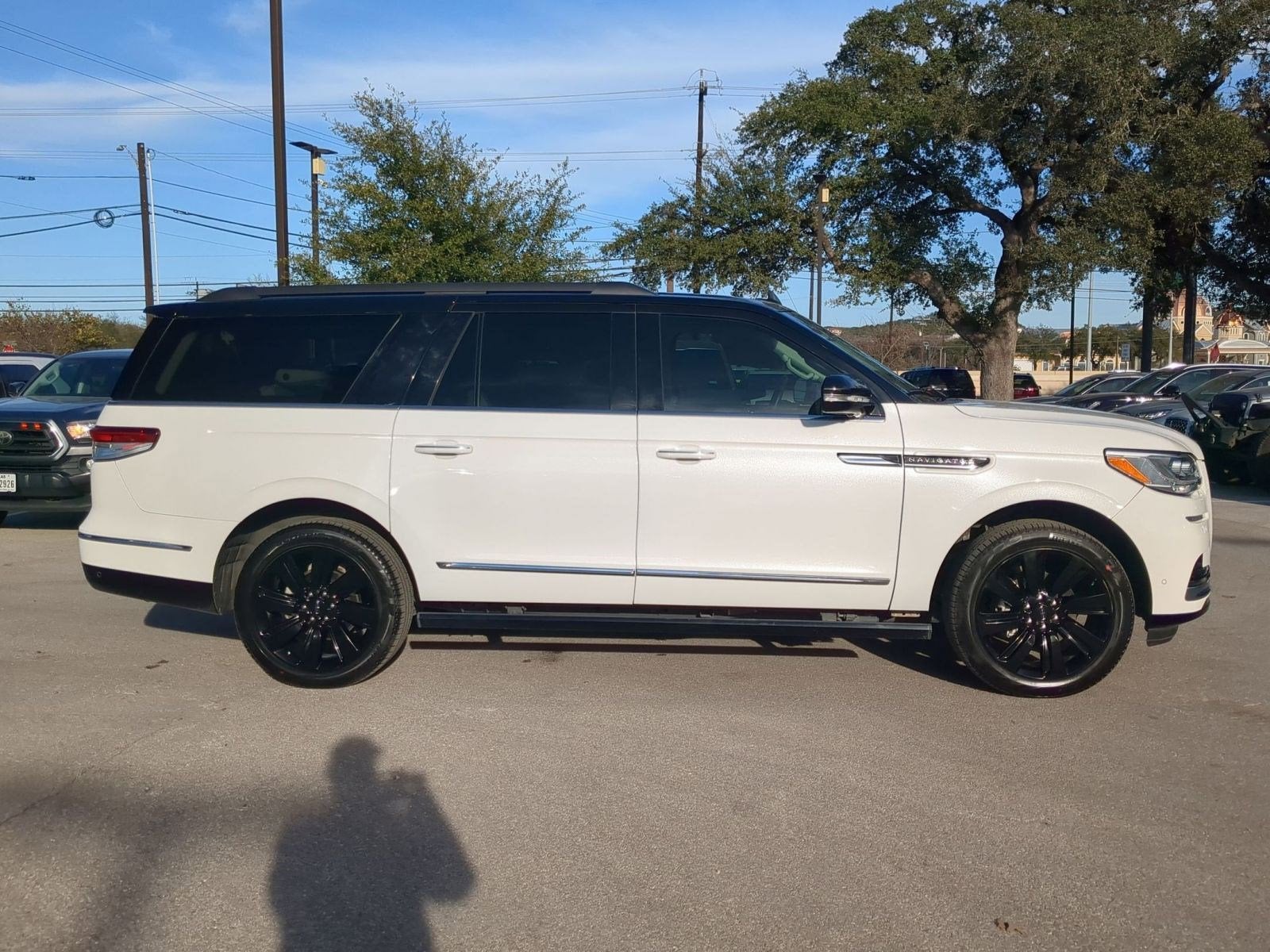 2023 Lincoln Navigator L Black Label