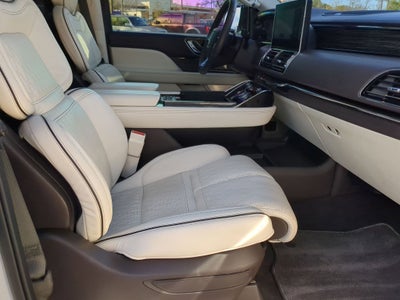2023 Lincoln Navigator L Black Label