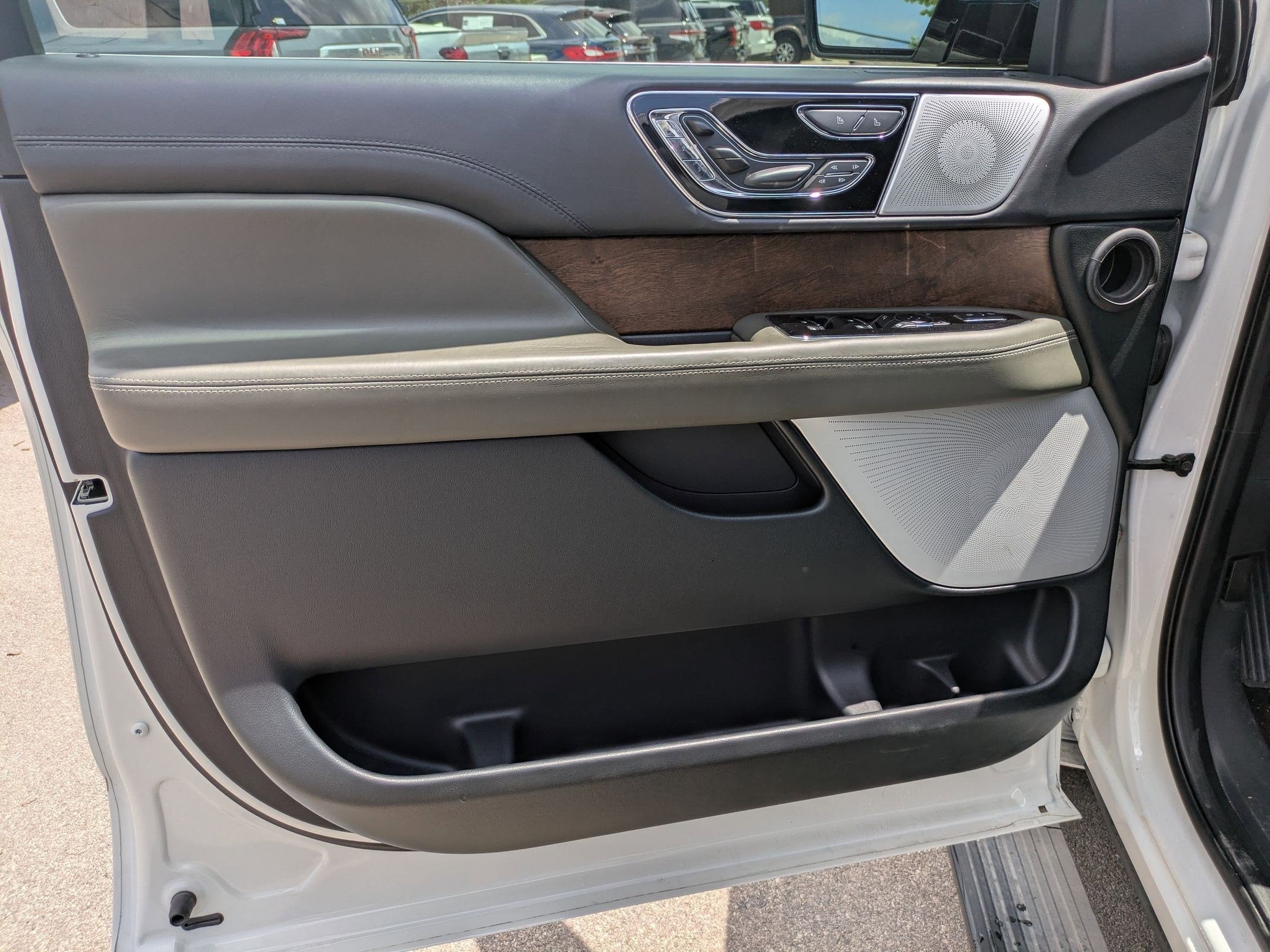 2024 Lincoln Navigator L Black Label