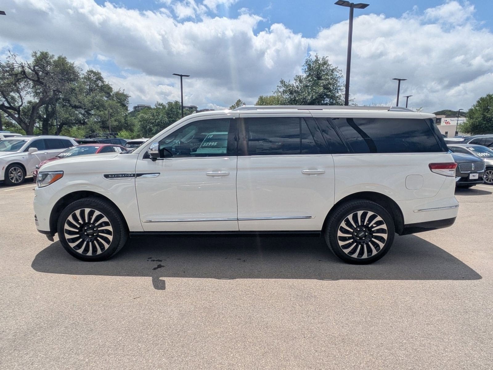 2024 Lincoln Navigator L Black Label