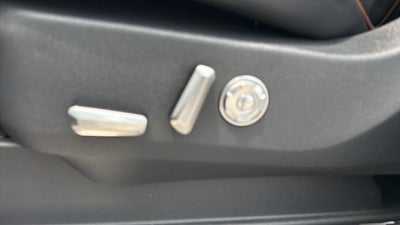 2025 Lincoln Navigator L Black Label