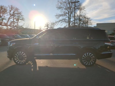 2022 Lincoln Navigator L Black Label