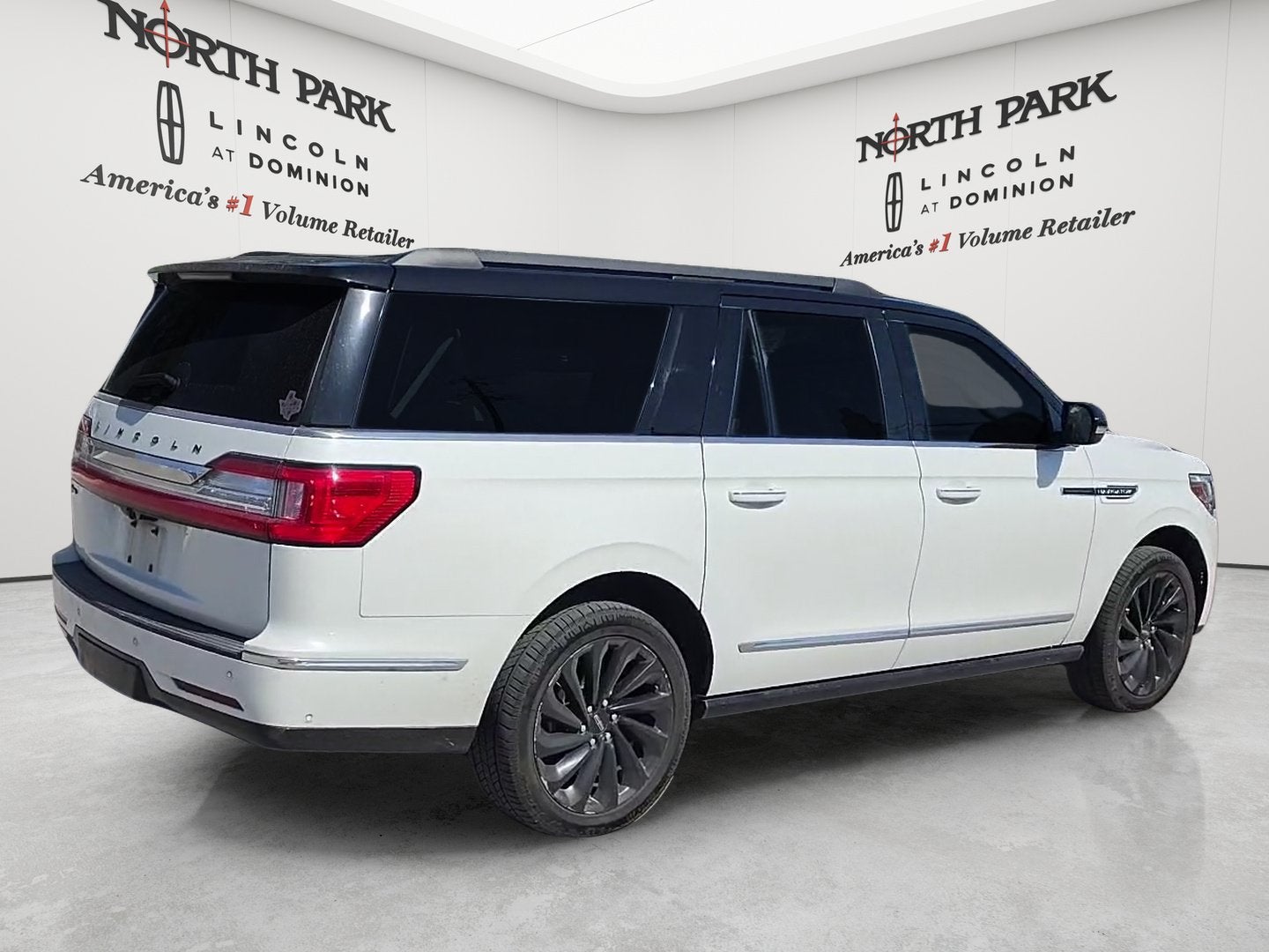 2021 Lincoln Navigator L Black Label