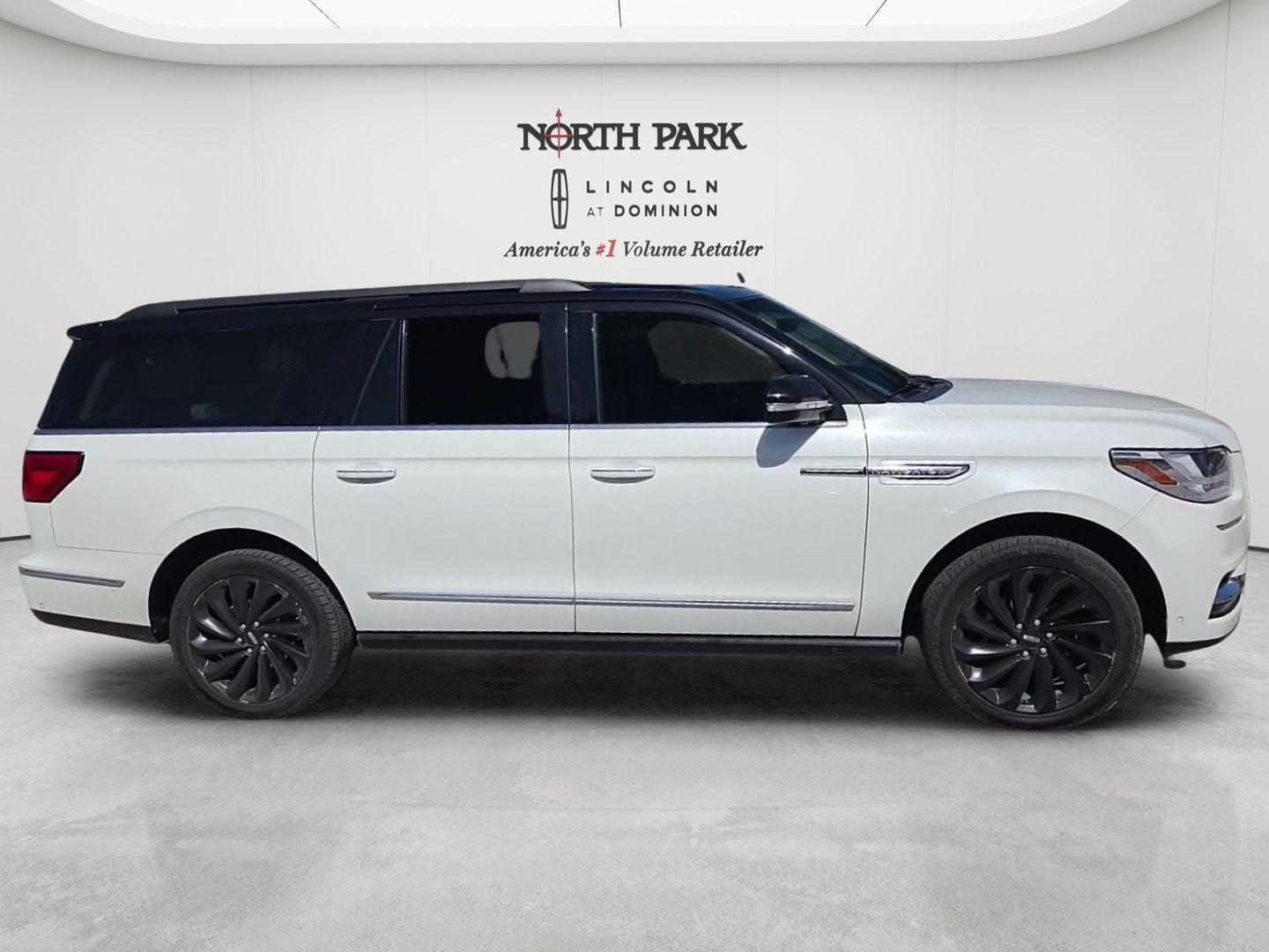2021 Lincoln Navigator L Black Label