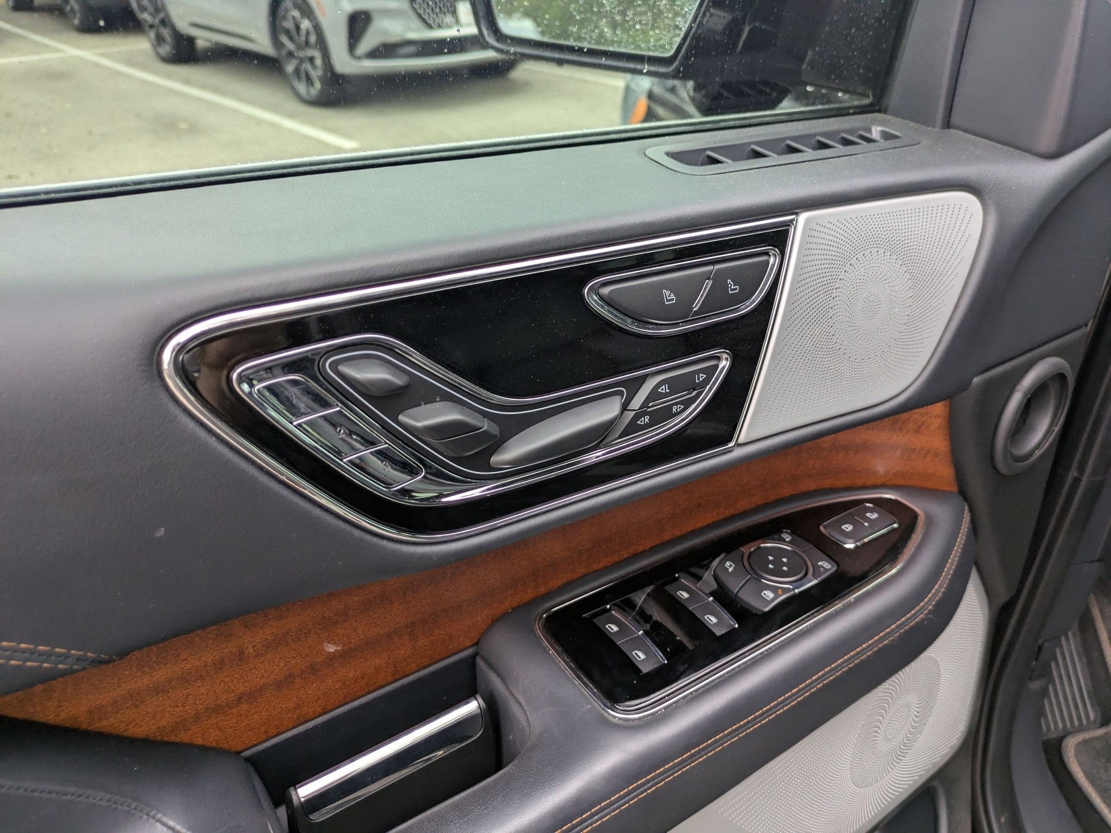 2022 Lincoln Navigator L Black Label