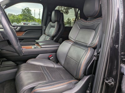 2022 Lincoln Navigator L Black Label